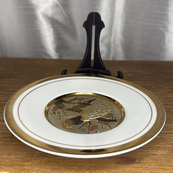 The Art of Chokin 24K Gold Edged 6” Round Plate with Stand - Picture 5 of 8
